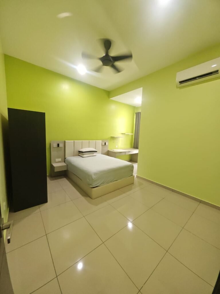 Double Storey Semi-Detached House for Sale / Rent