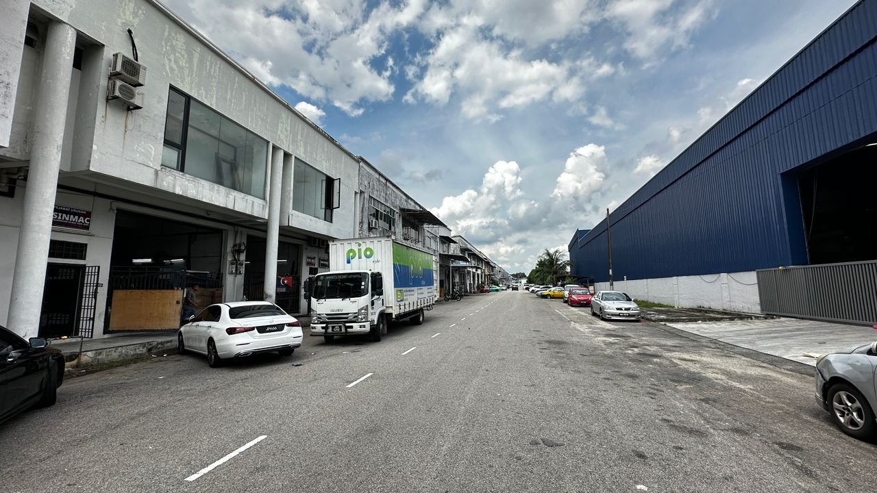 3 Adjoining Terrace Factories for Sale property photo 2