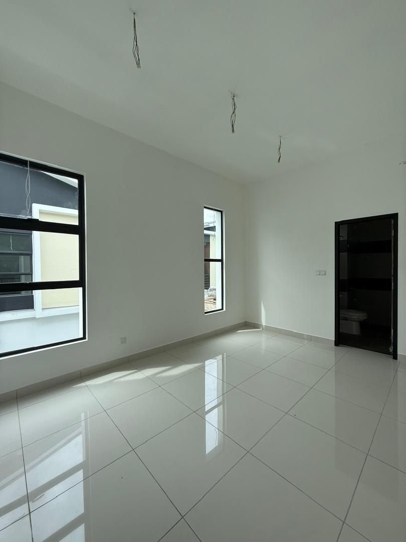Double Storey Cluster House for Sale property photo 3