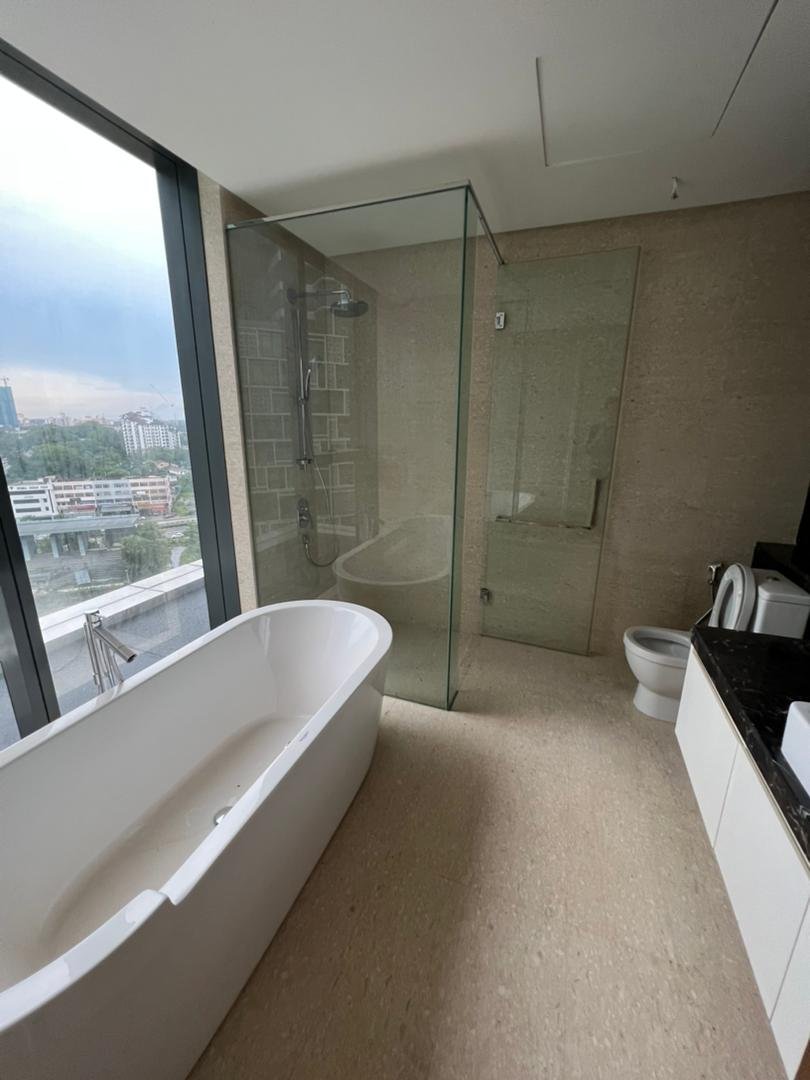 Luxury Condominium for Sale property photo 3