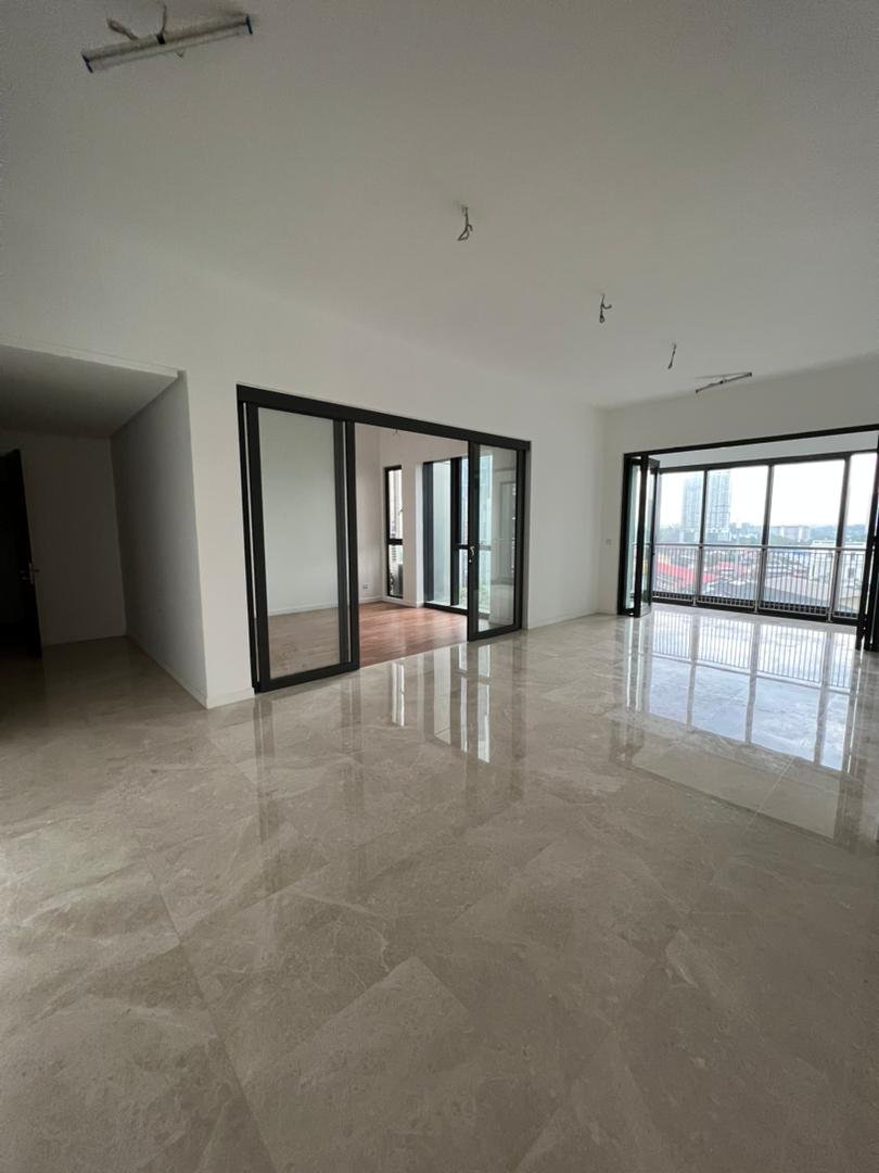 Luxury Condominium for Sale property photo 4