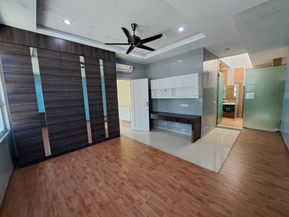 Double Storey Semi-Detached House for Sale property photo 5