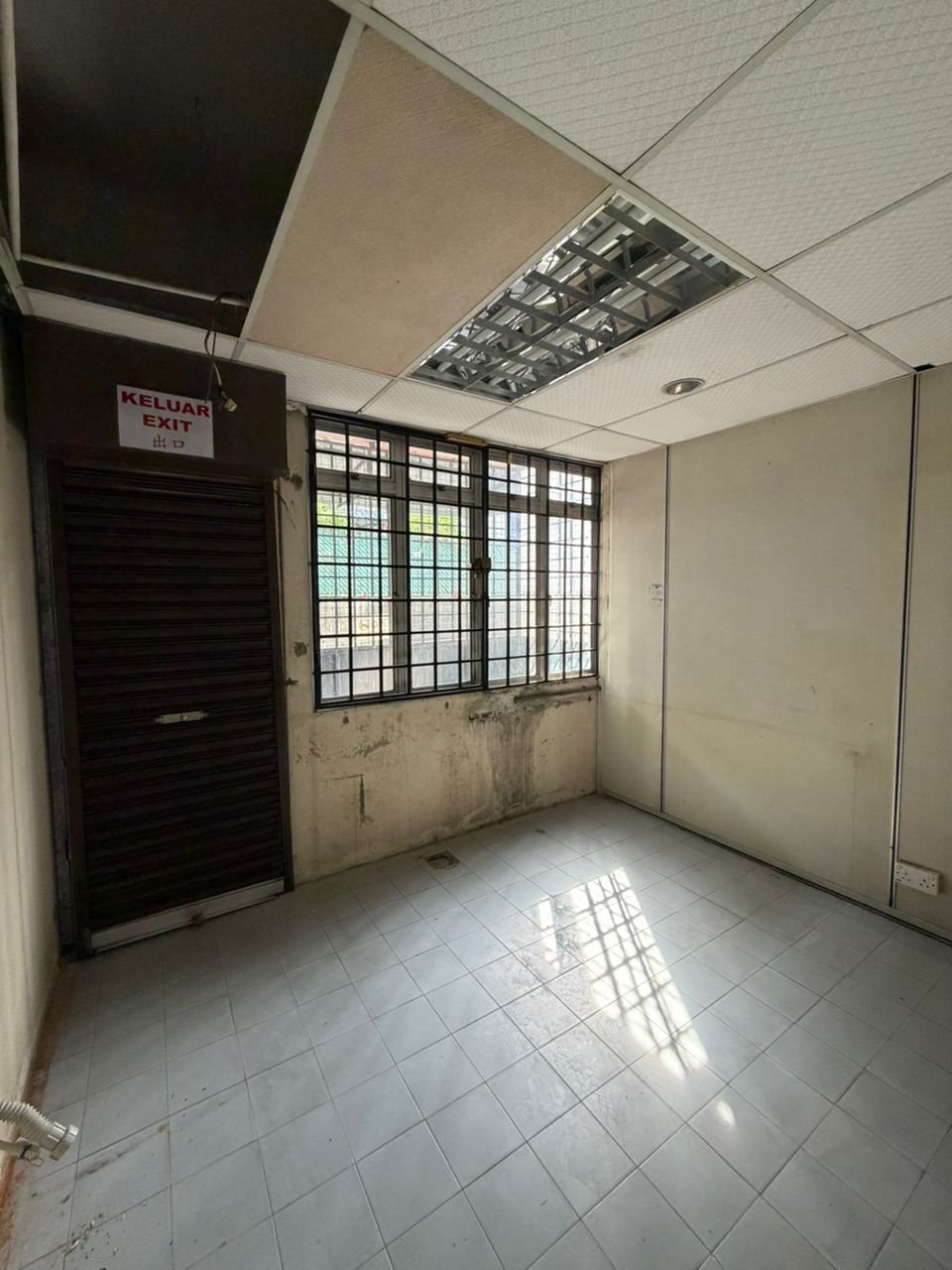 Ground Floor Shoplot for Rent property photo 6