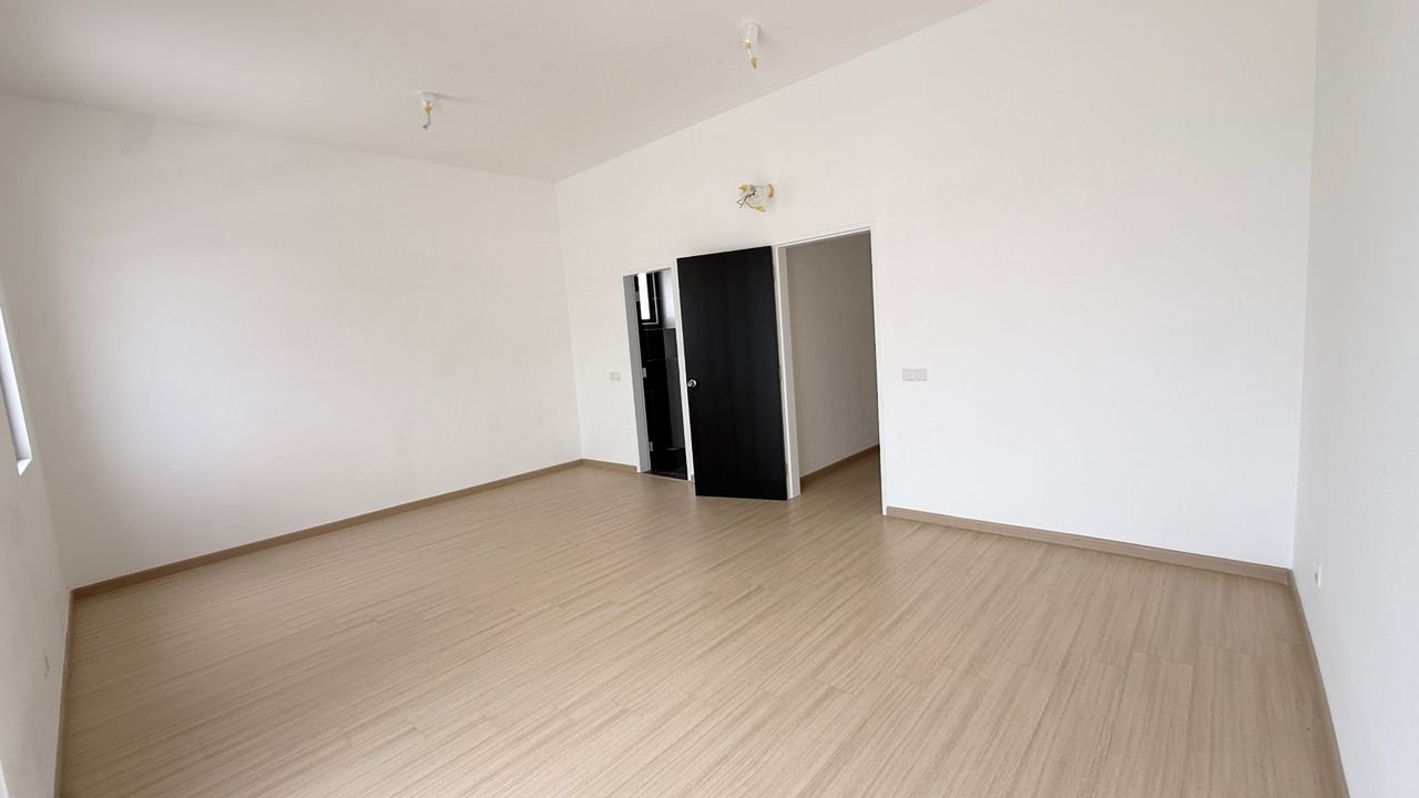 Double Storey Garden Cluster House for Sale property photo 6