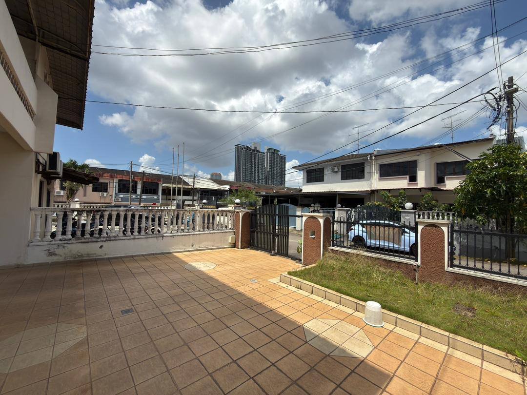 Double Storey Semi-Detached House for Sale property photo 6