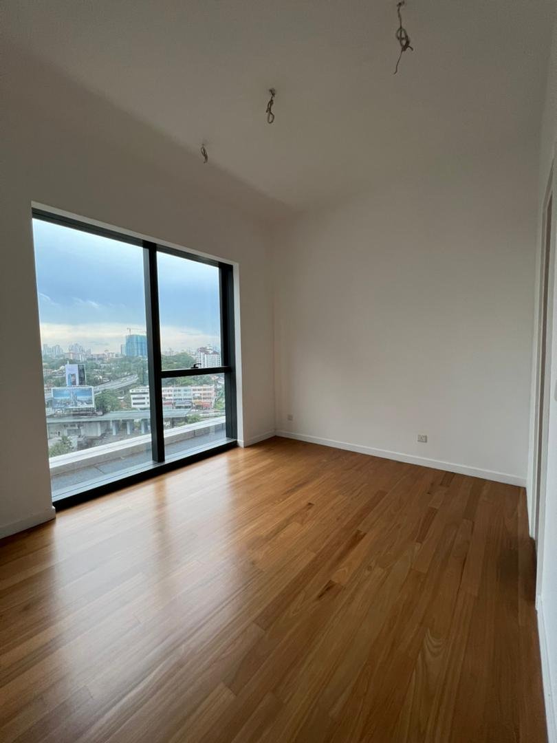 Luxury Condominium for Sale property photo 9