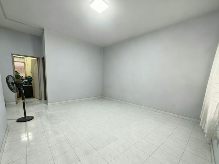 Ground-Floor Town House For Sale