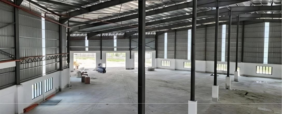 Detached factory for rent at Jalan Makmur, Desa Cemerlang, Ulu Tiram