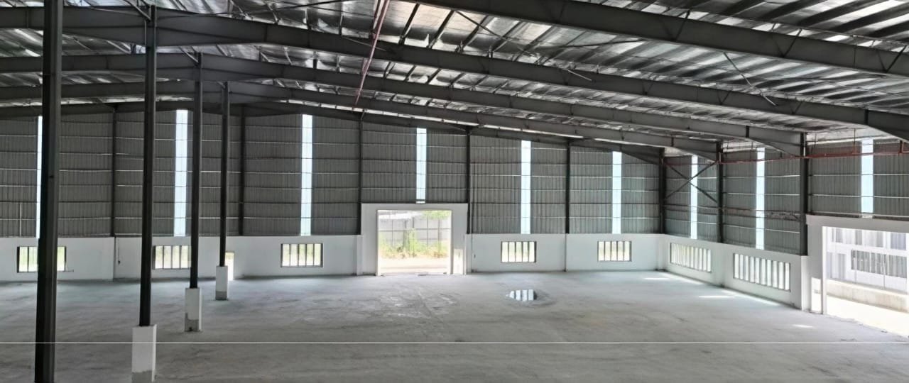 Detached factory for rent at Jalan Makmur, Desa Cemerlang, Ulu Tiram