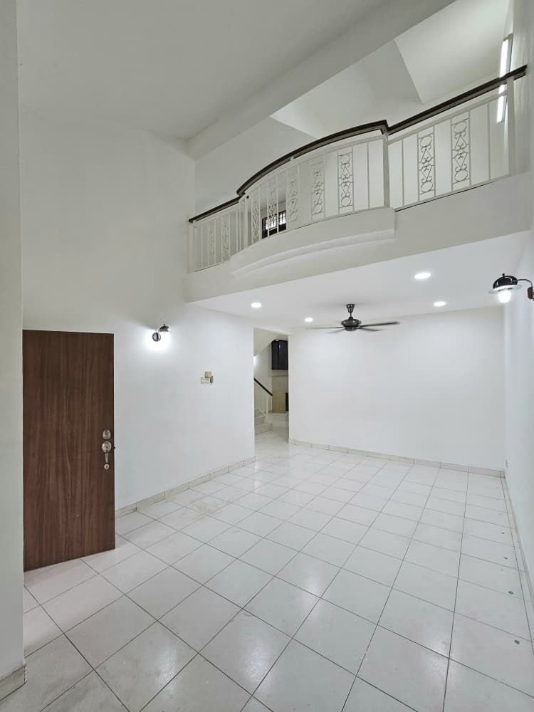 1.5 Storey Terrace House for Sale property photo 3