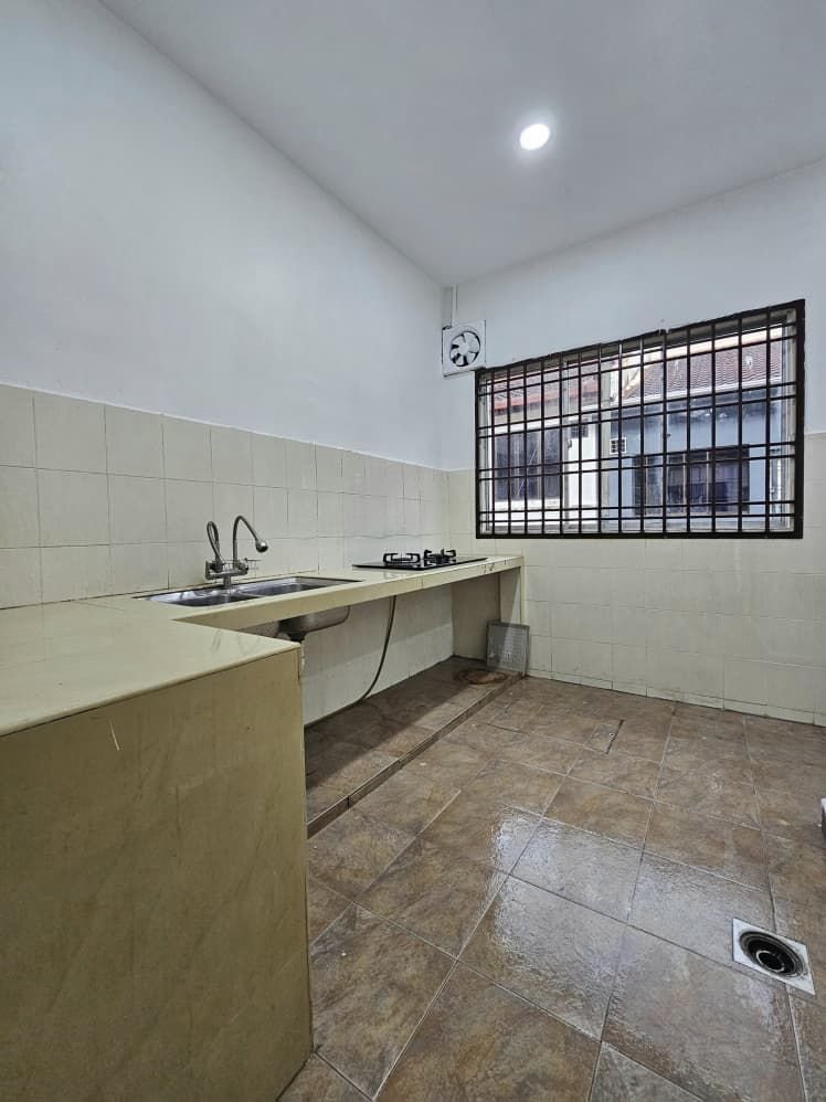 1.5 Storey Terrace House for Sale property photo 5
