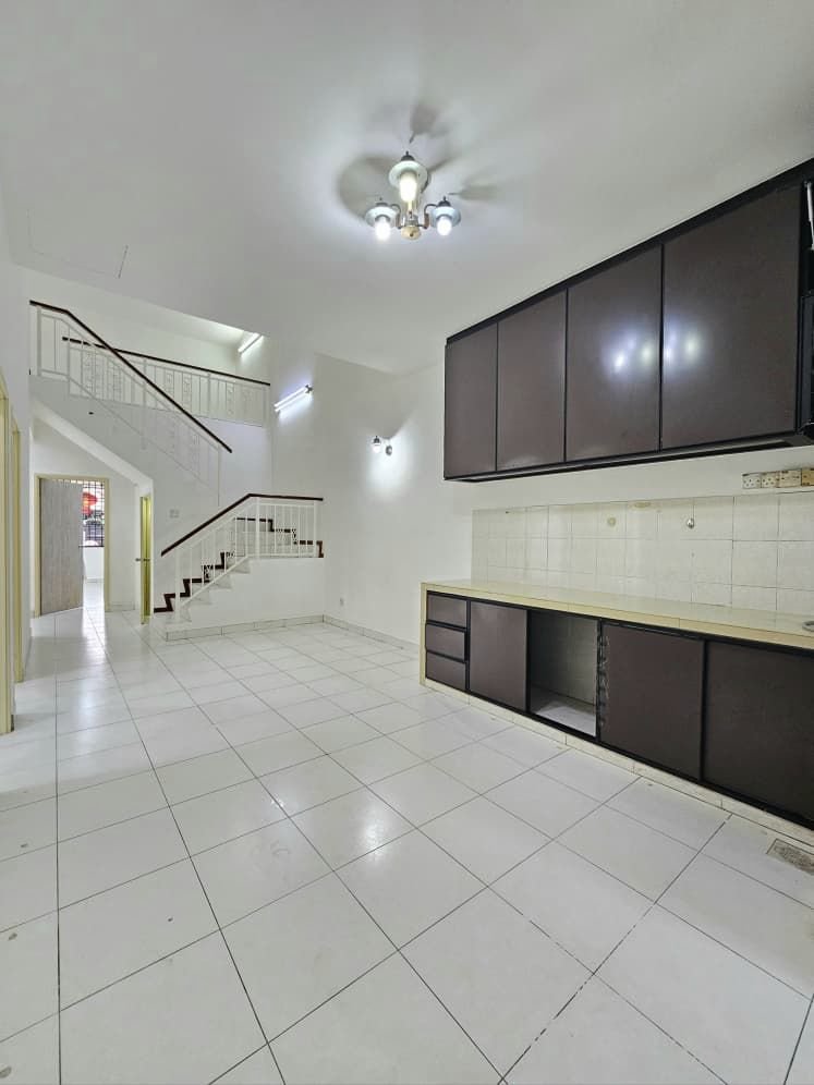 1.5 Storey Terrace House for Sale property photo 8