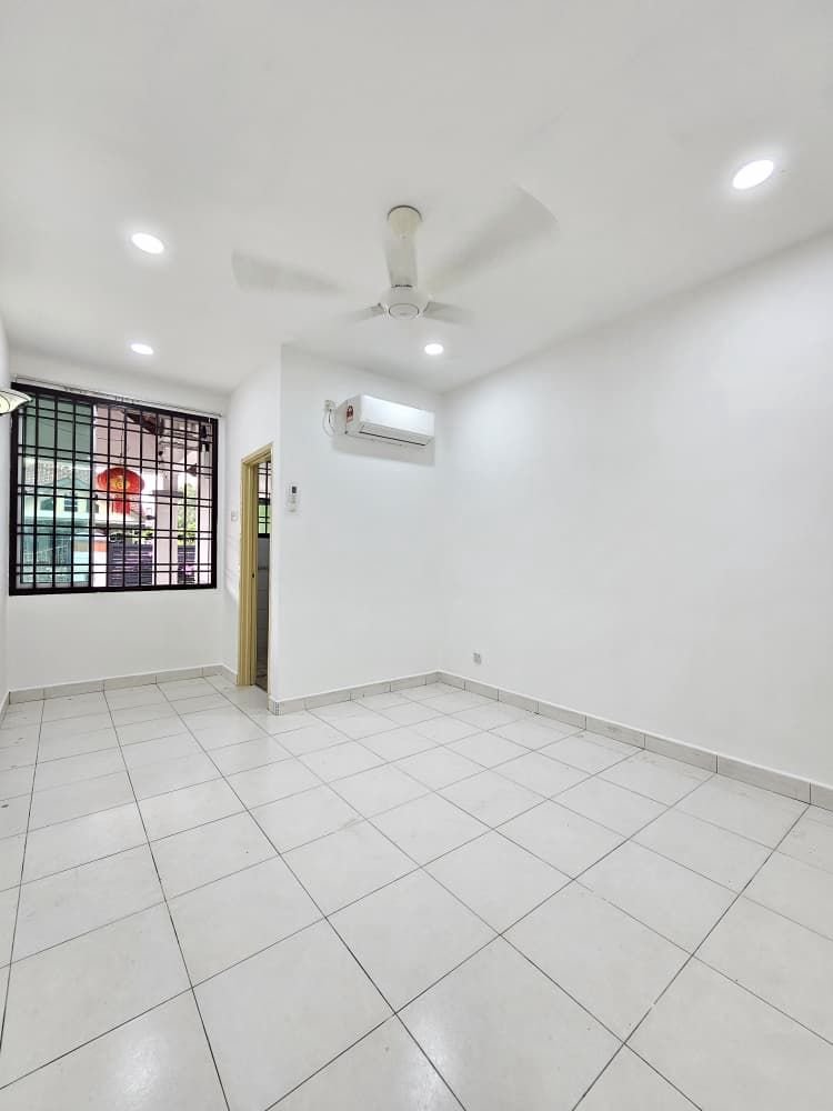 1.5 Storey Terrace House for Sale property photo 22