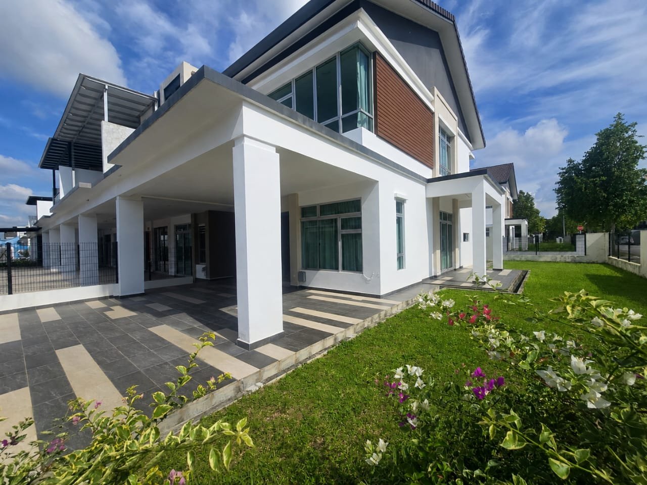 Double Storey Corner Terrace House for Sale property photo 1