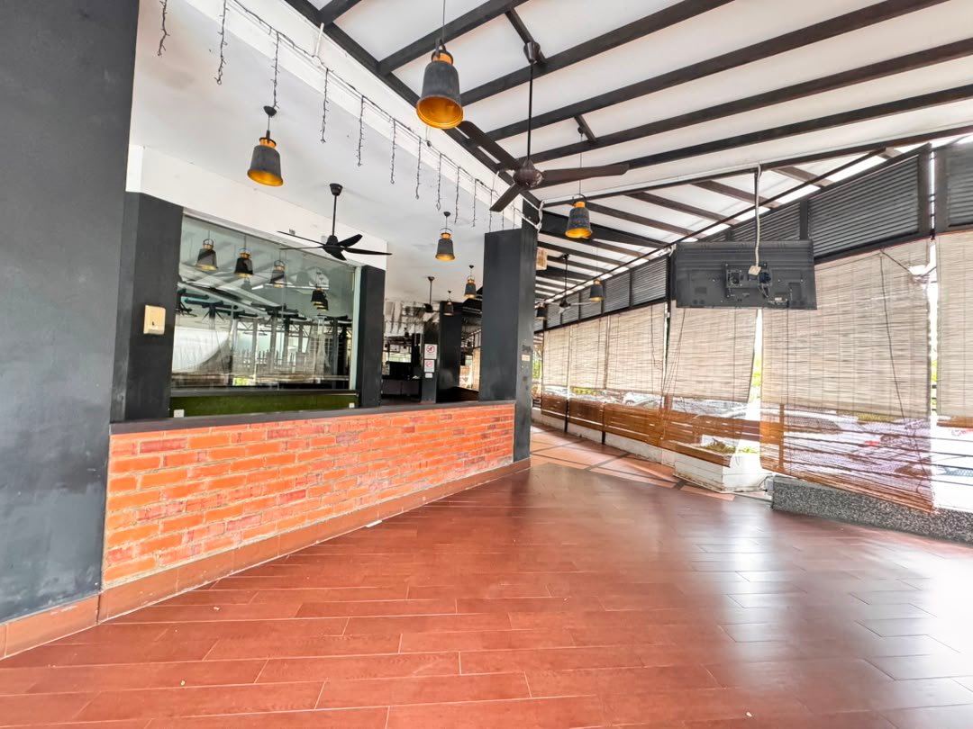 Double Storey Corner Shoplot for Rent property photo 4