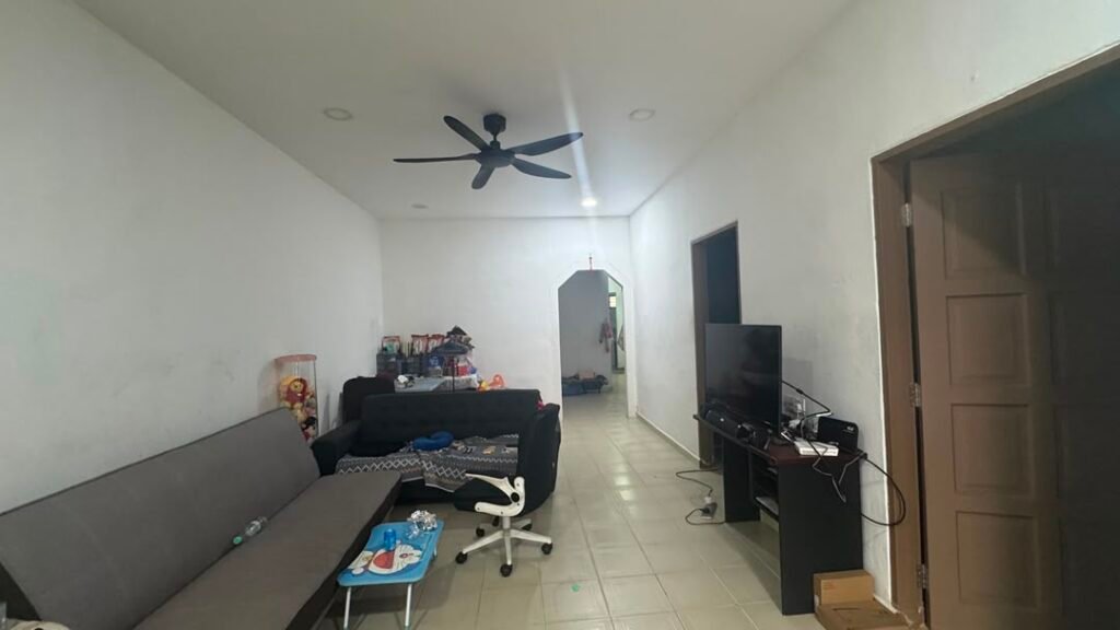 Single Storey Corner Terrace House for Sale
