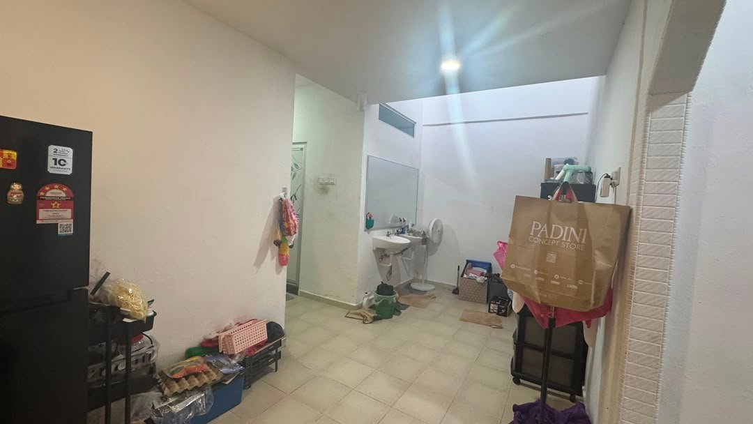 Single Storey Corner Terrace House for Sale property photo 2