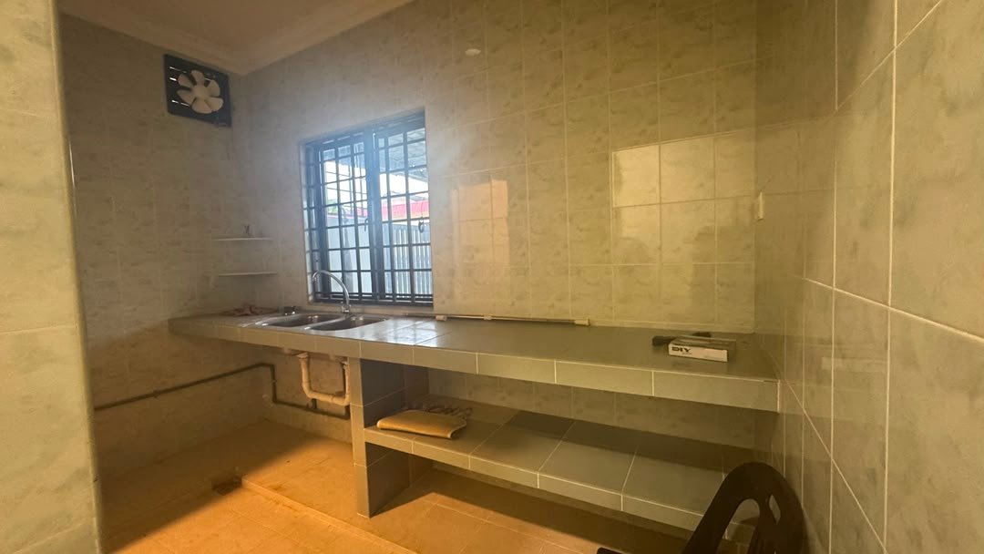 Single Storey Corner Terrace House for Sale property photo 13