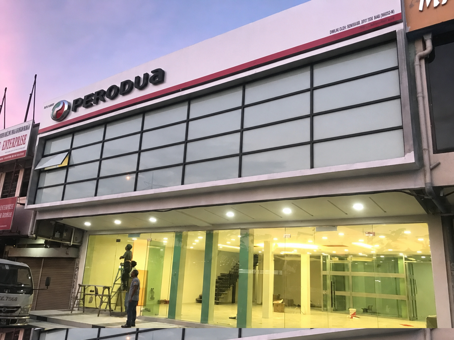Two Adjoining Double Storey Shoplots for Rent