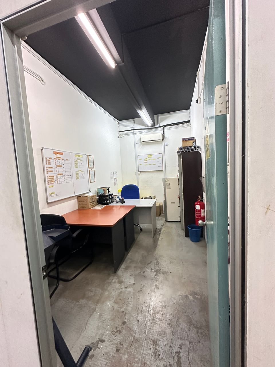 Five Storey Shoplot for Sale property photo 3