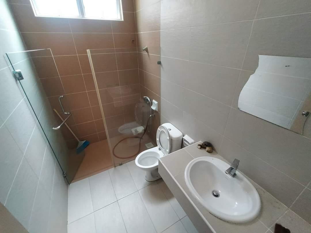 Double Storey Semi-Detached House for Sale property photo 10