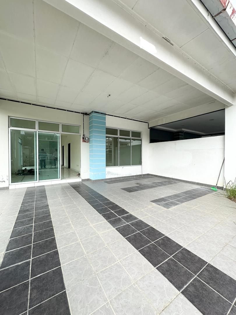 Single Storey Corner House for Sale property photo 3