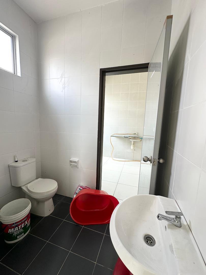 Single Storey Corner House for Sale property photo 6