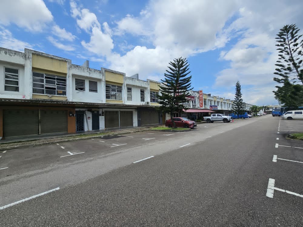 Double Storey Corner Shoplot for Sale property photo 4