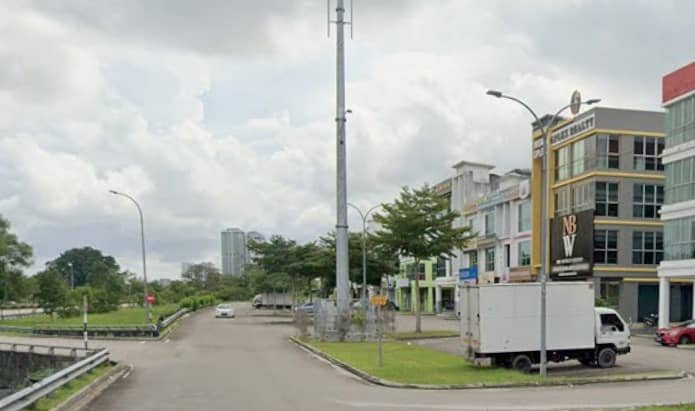Four Storey Corner Shoplot for Sale property photo 3