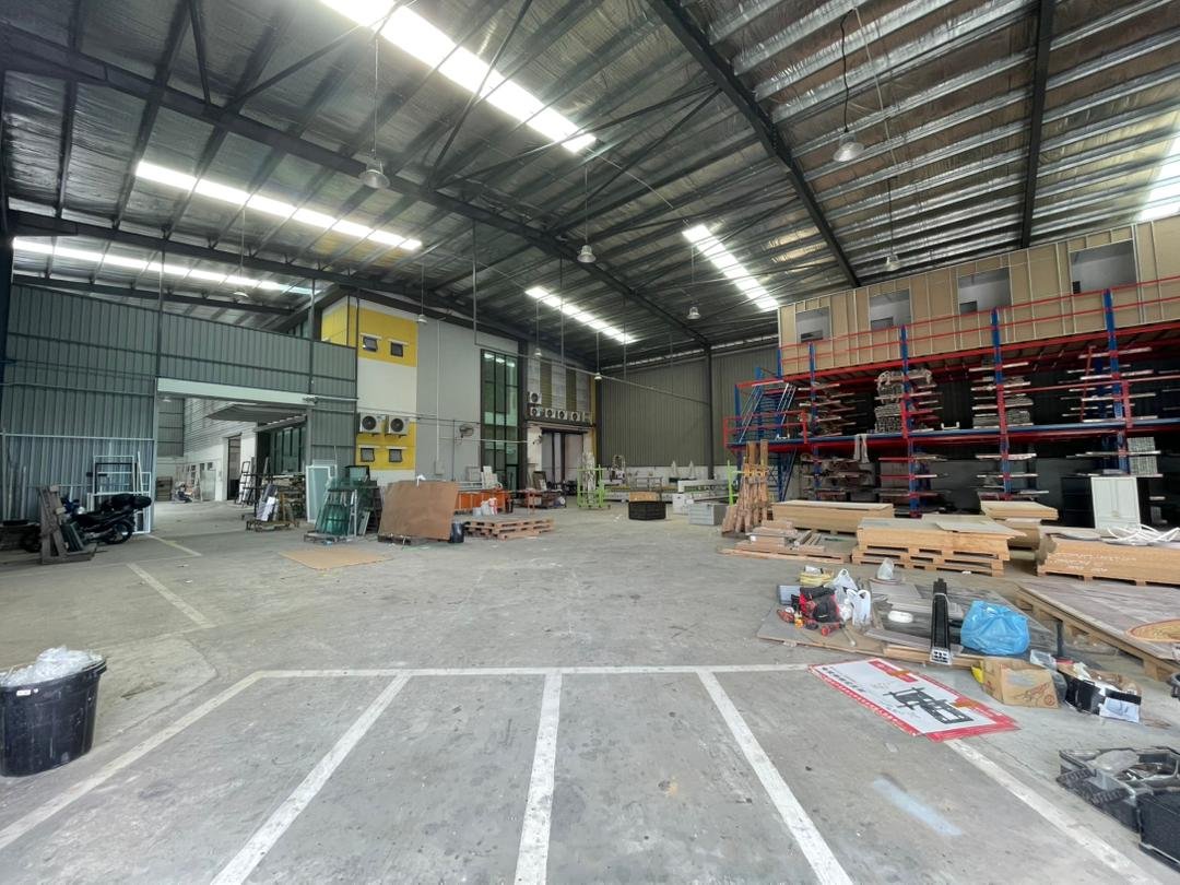 1.5 Storey Corner Cluster Factory for Sale or Rent property photo 8