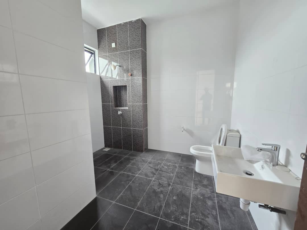 Double Storey Semi-Detached House for Sale property photo 8