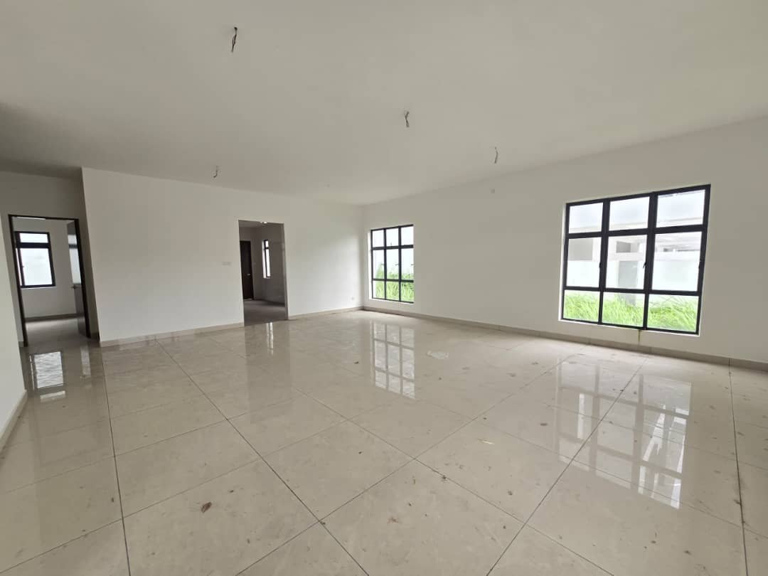 Double Storey Semi-Detached House for Sale property photo 14