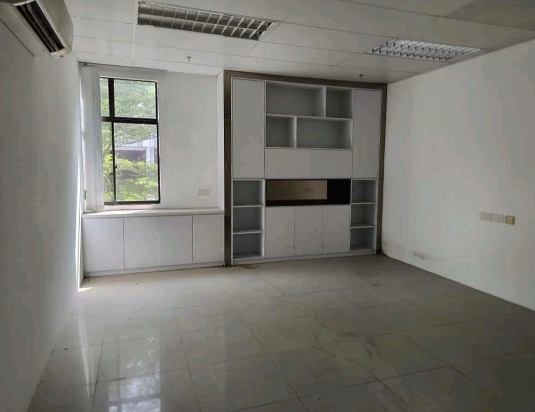 1.5 Storey Detached Factory for Rent property photo 11