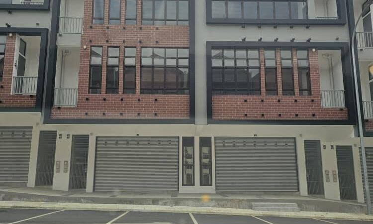 Two Adjoining 3 Storey Shoplots for Rent