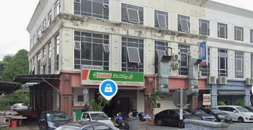 Two Adjoining Ground Floor Shoplots for Rent