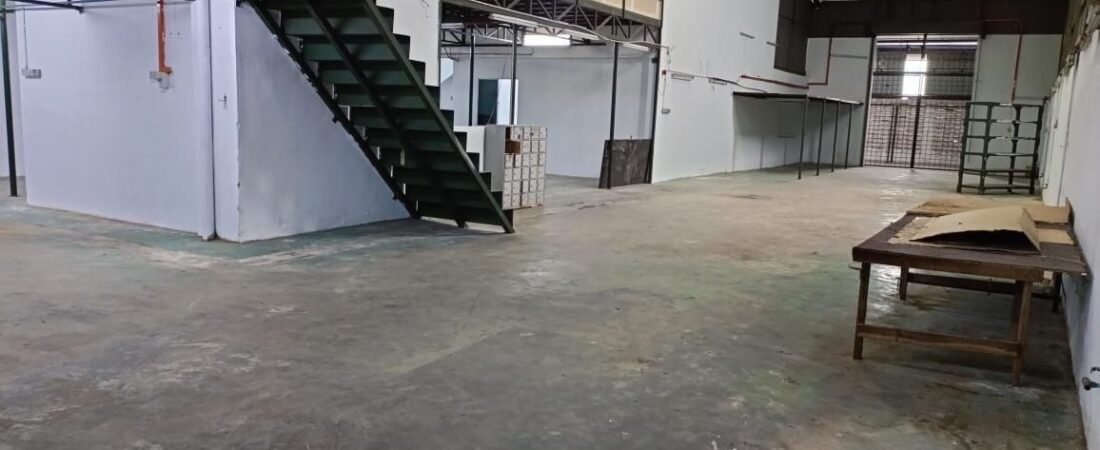 Semi-Detached Factory for Rent