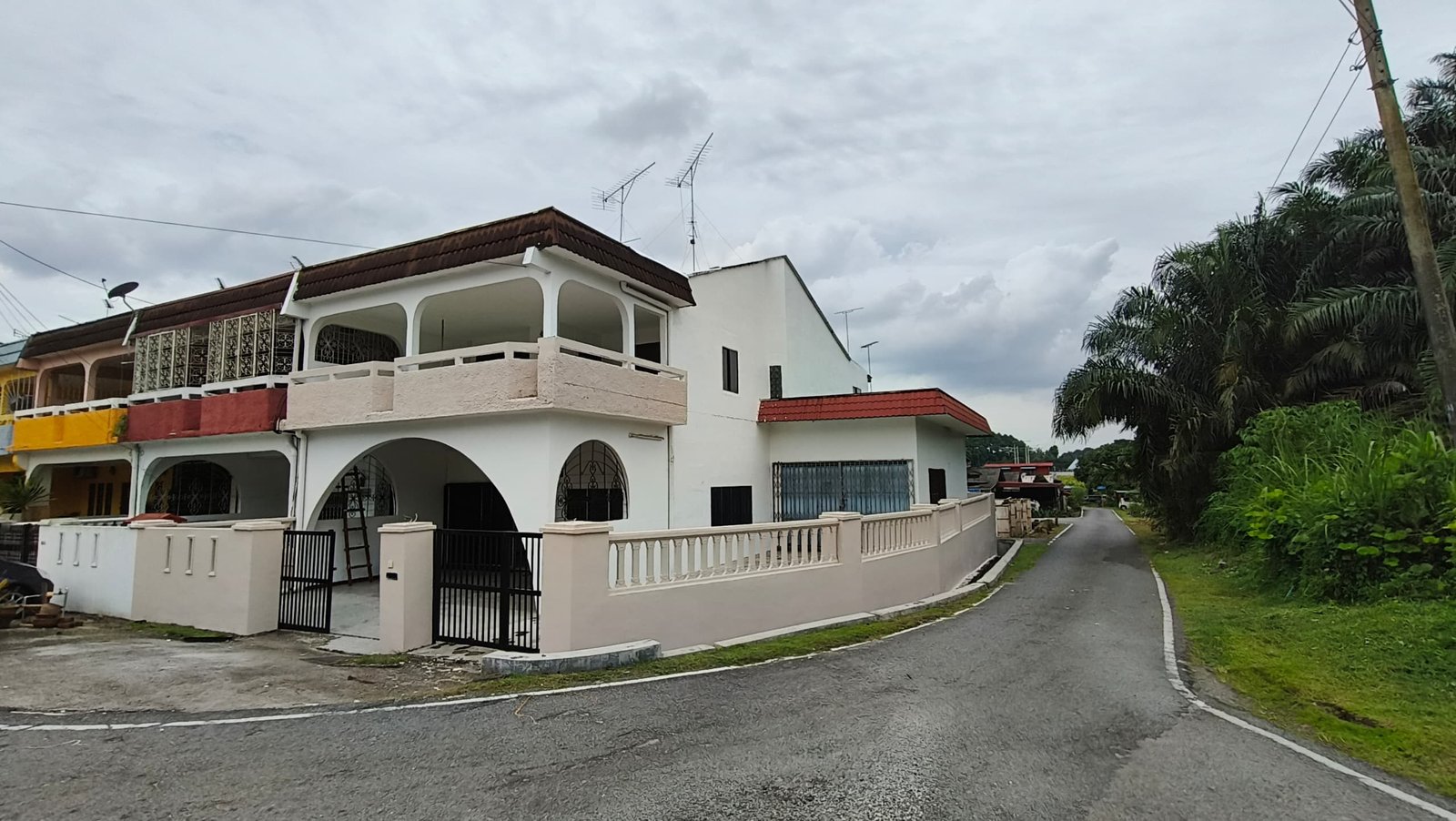 Double Storey Corner Terrace House for Sale property photo 2