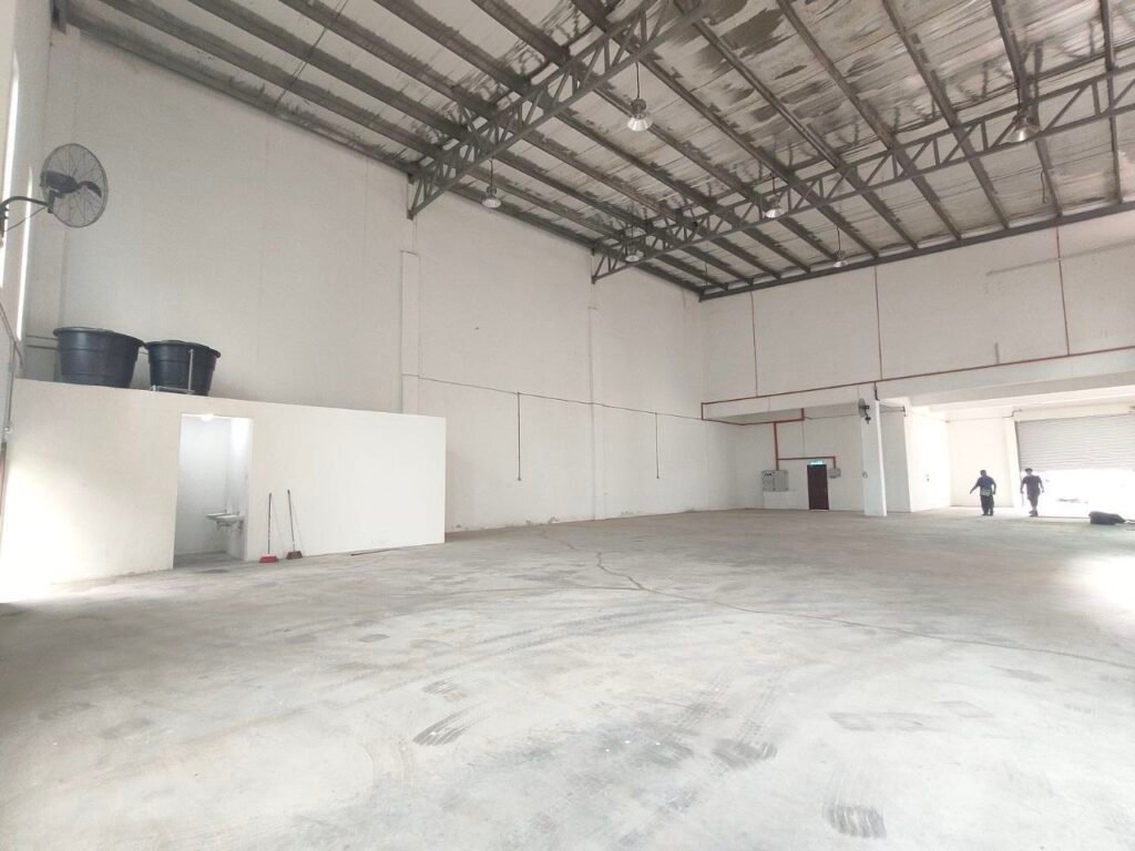 1.5 Storey Semi-Detached Factory for Sale