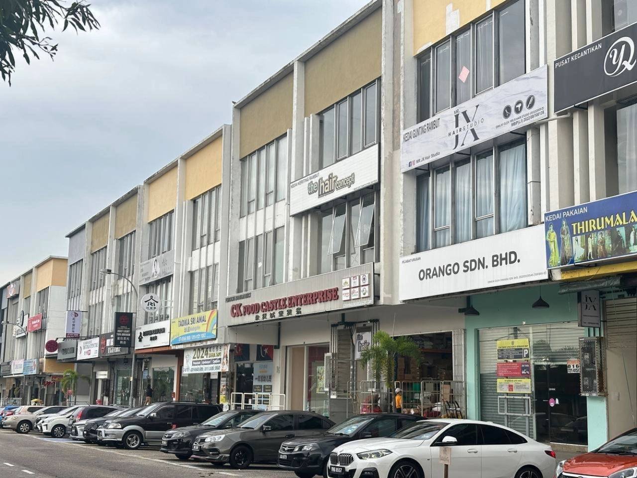 Three Storey Shoplot for Sale property photo 1