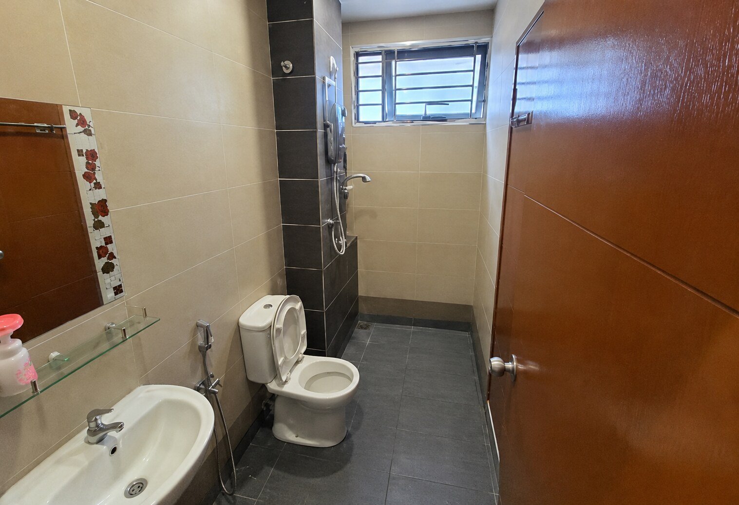 Valley West Double Storey Terrace House for Rent property photo 1