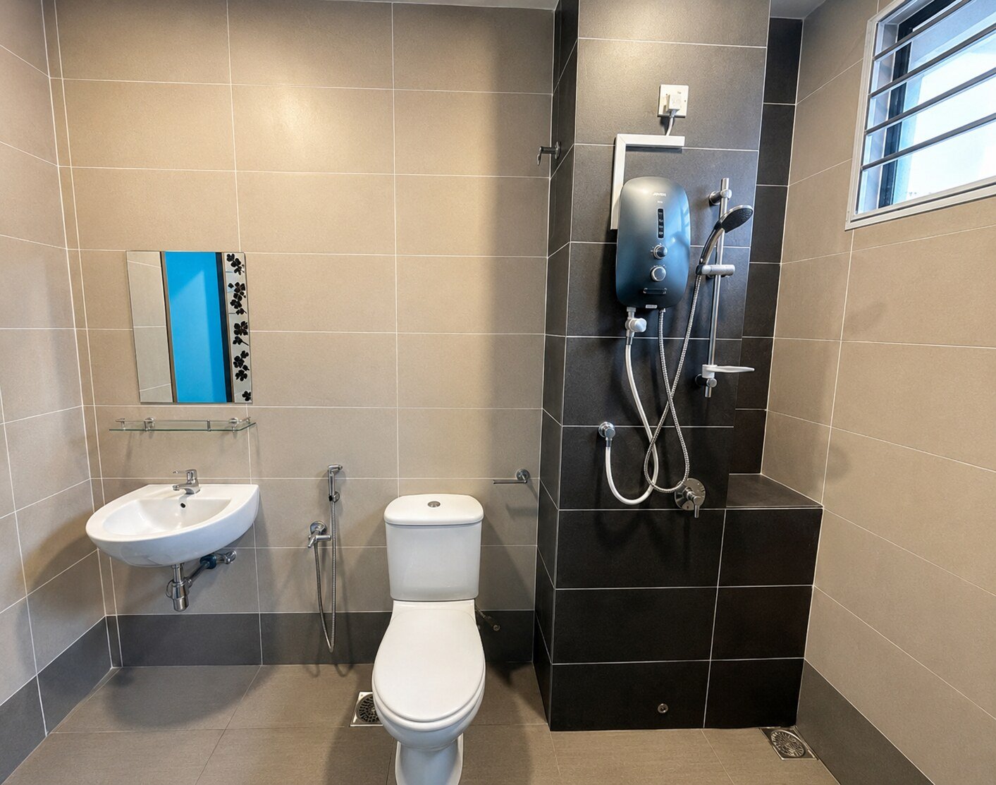 Valley West Double Storey Terrace House for Rent property photo 3