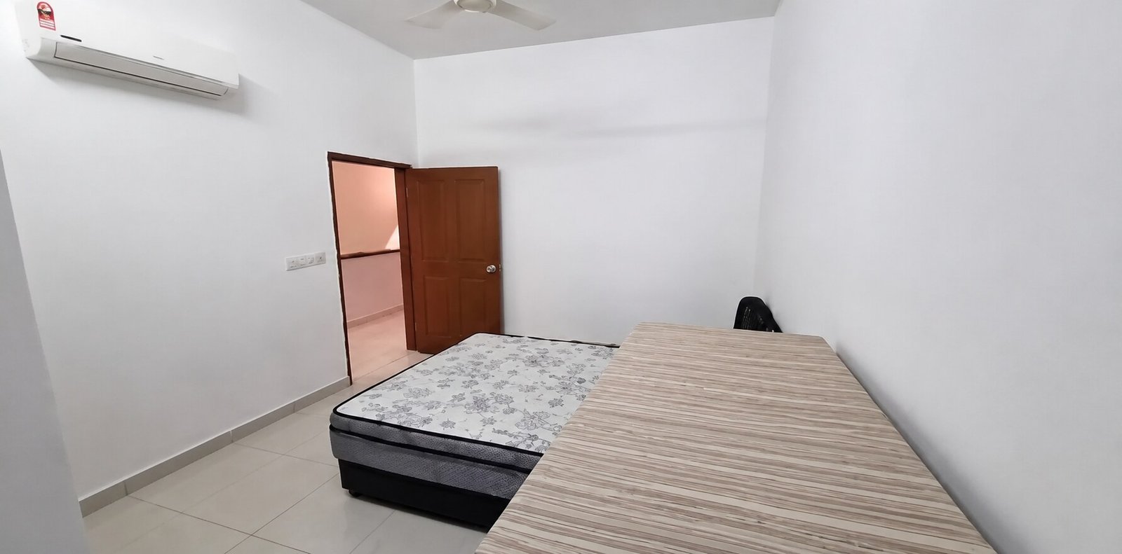 Valley West Double Storey Terrace House for Rent property photo 11