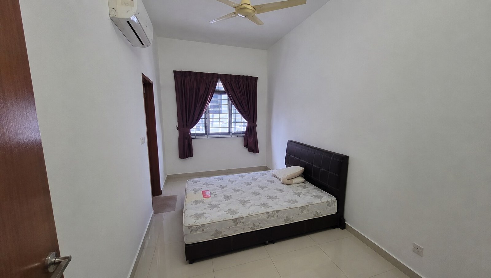 Valley West Double Storey Terrace House for Rent property photo 12
