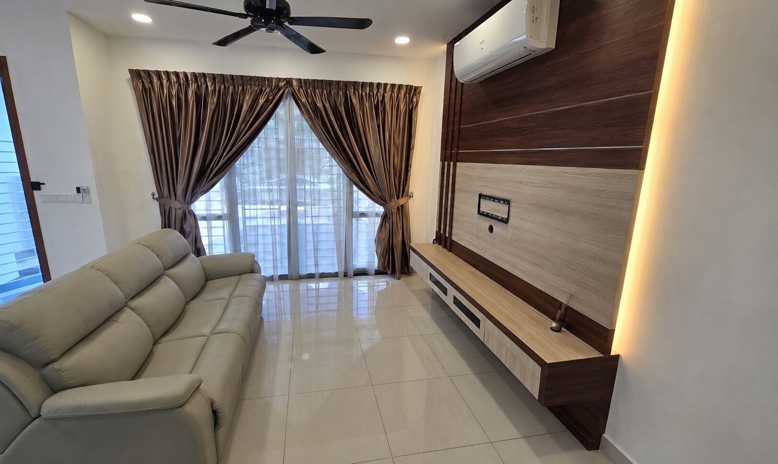 Valley West Double Storey Terrace House for Rent property photo 16