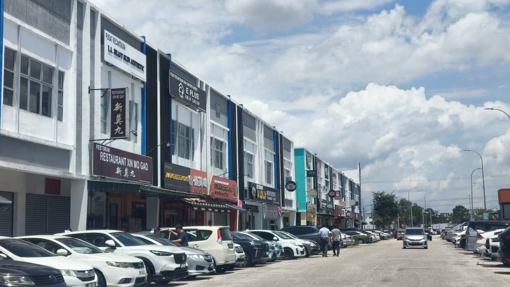 Double Storey Shoplot for Sale property photo 4