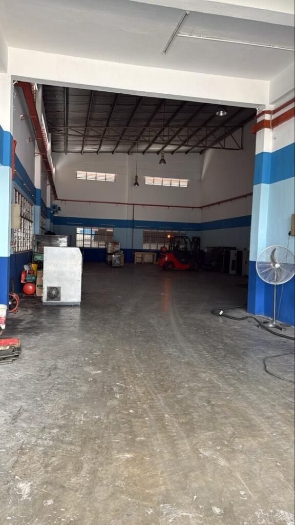 1.5-Storey Semi-Detached Factory for Rent
