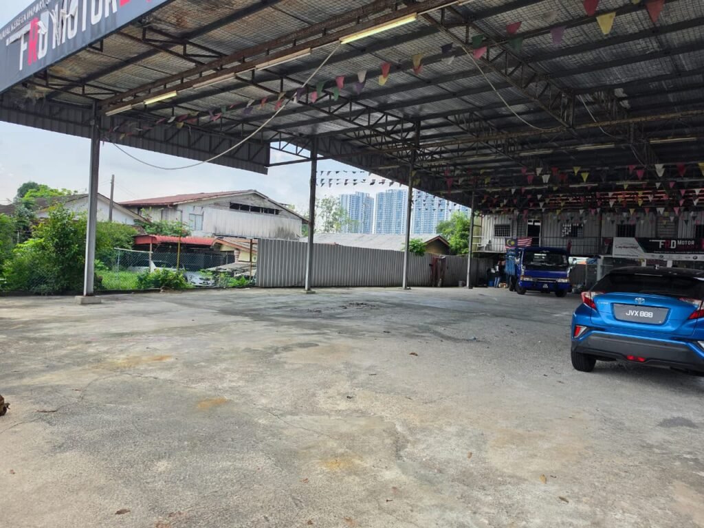 Prime Automotive Commercial Space for Rent