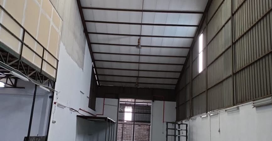 Semi-Detached Factory for Rent