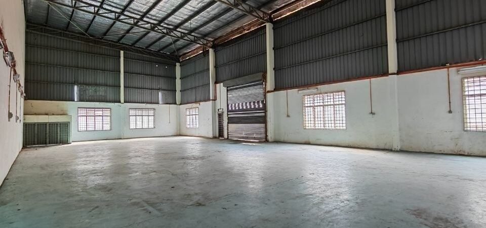 1.5-Storey Semi-Detached Factory for Rent