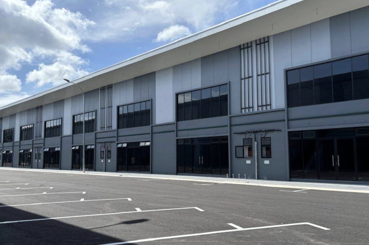 Brand-New 1.5-Storey Terrace Factory for Sale or Rent property photo 2